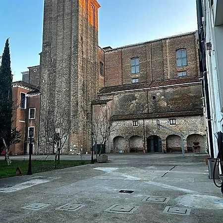 Hostel Amdg *