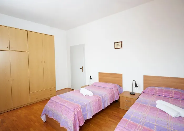 بيت شباب Amdg *